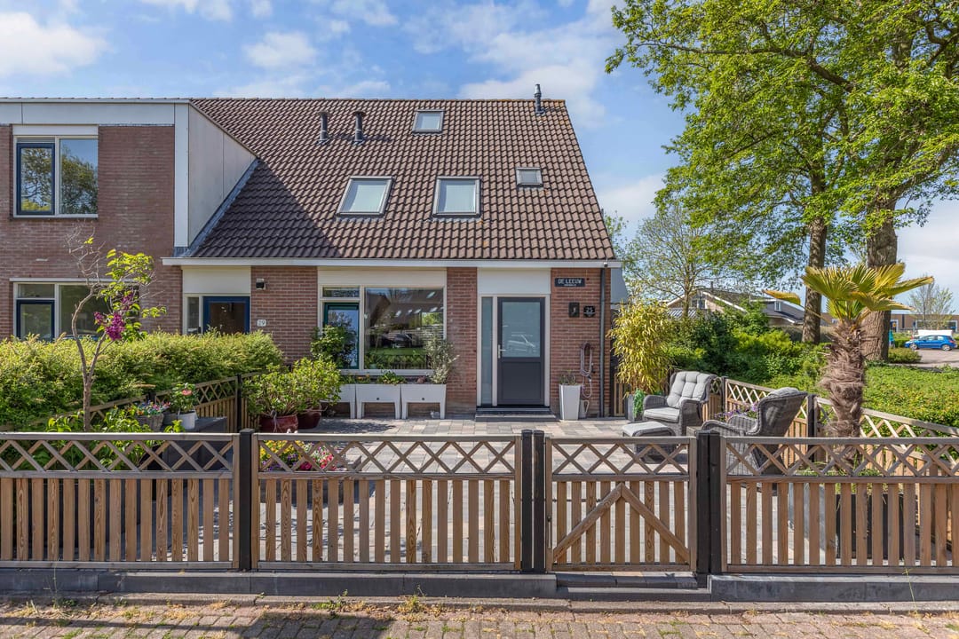 Photo 1 of De Leeuw 25