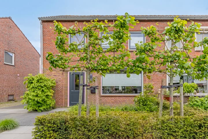 Foto 7 van Esdoornstraat 13