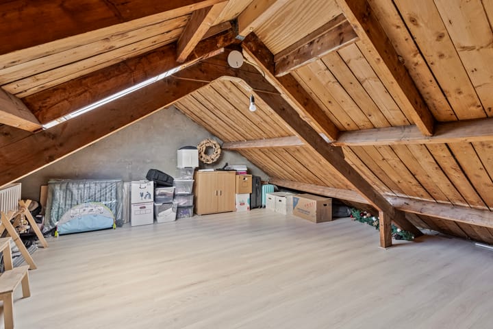 Foto 22 van Esdoornstraat 13