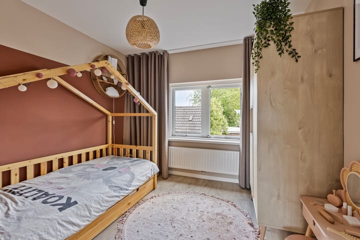 Foto 21 van Esdoornstraat 13