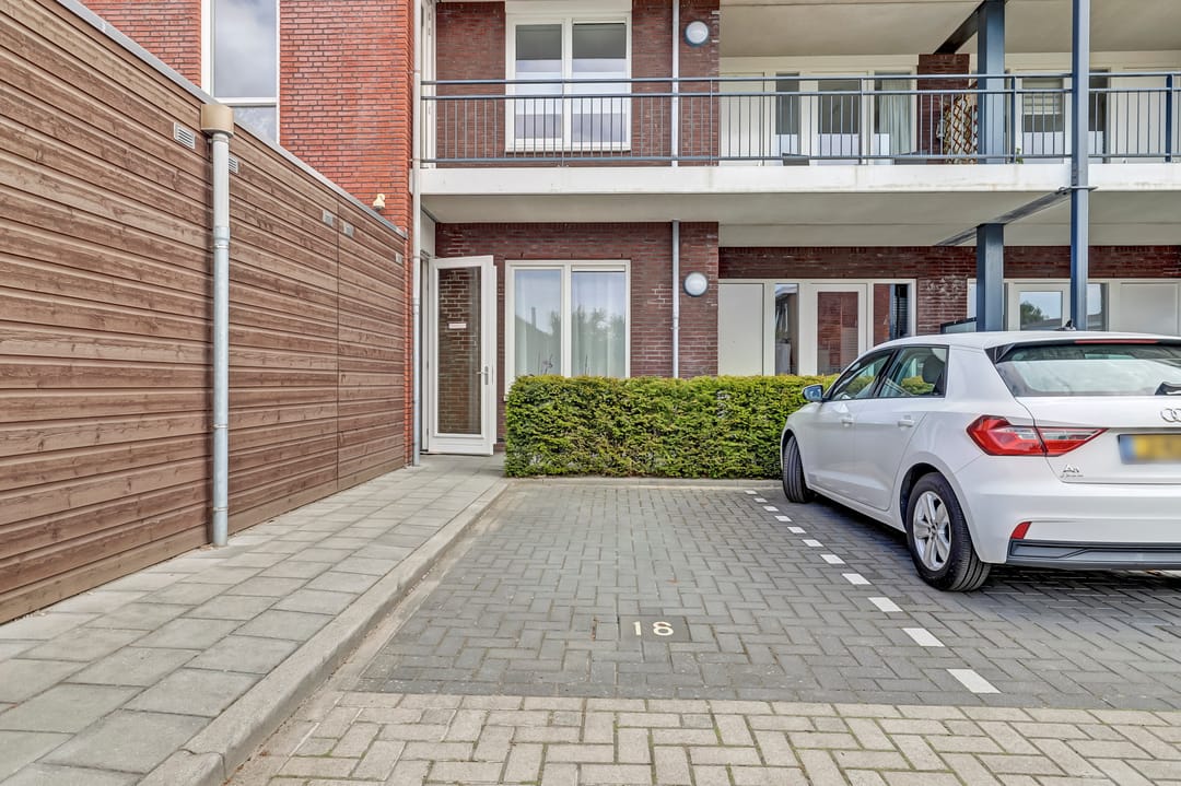 Foto 26 van Dorpsstraat 18