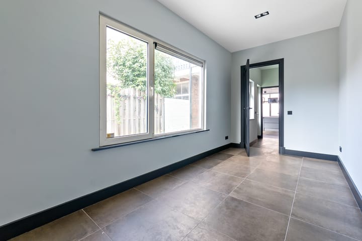 Foto 15 van Beierlandsestraat 25