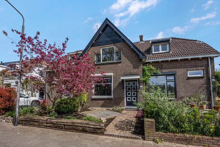 Foto 1 van Muntmeesterlaan 14