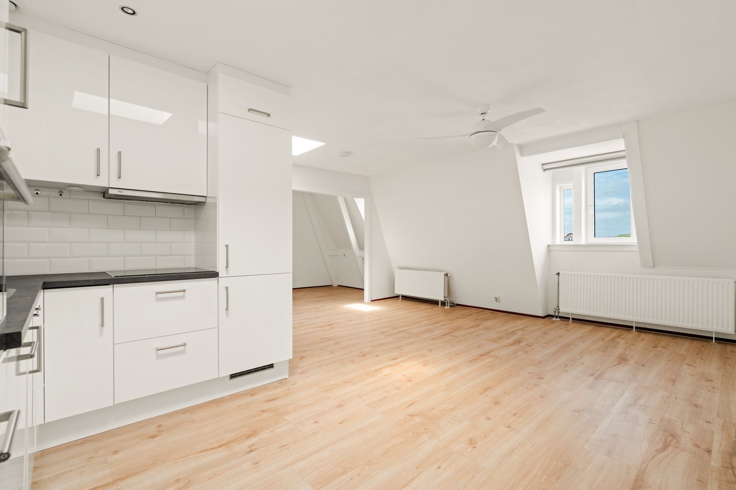 Photo 5 of Admiraal De Ruijterweg 45-4