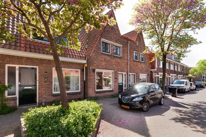 Foto 1 van Jan van den Bergstraat 35