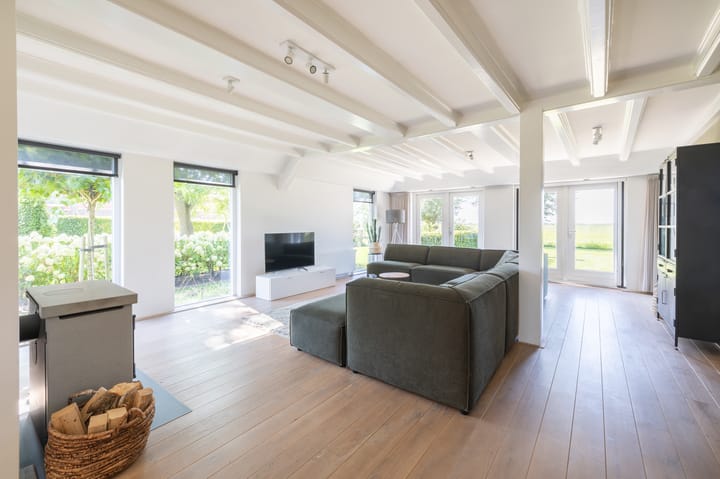 Foto 11 van Straatweg 25