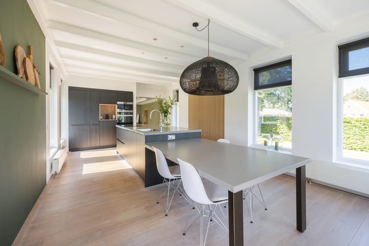 Foto 16 van Straatweg 25