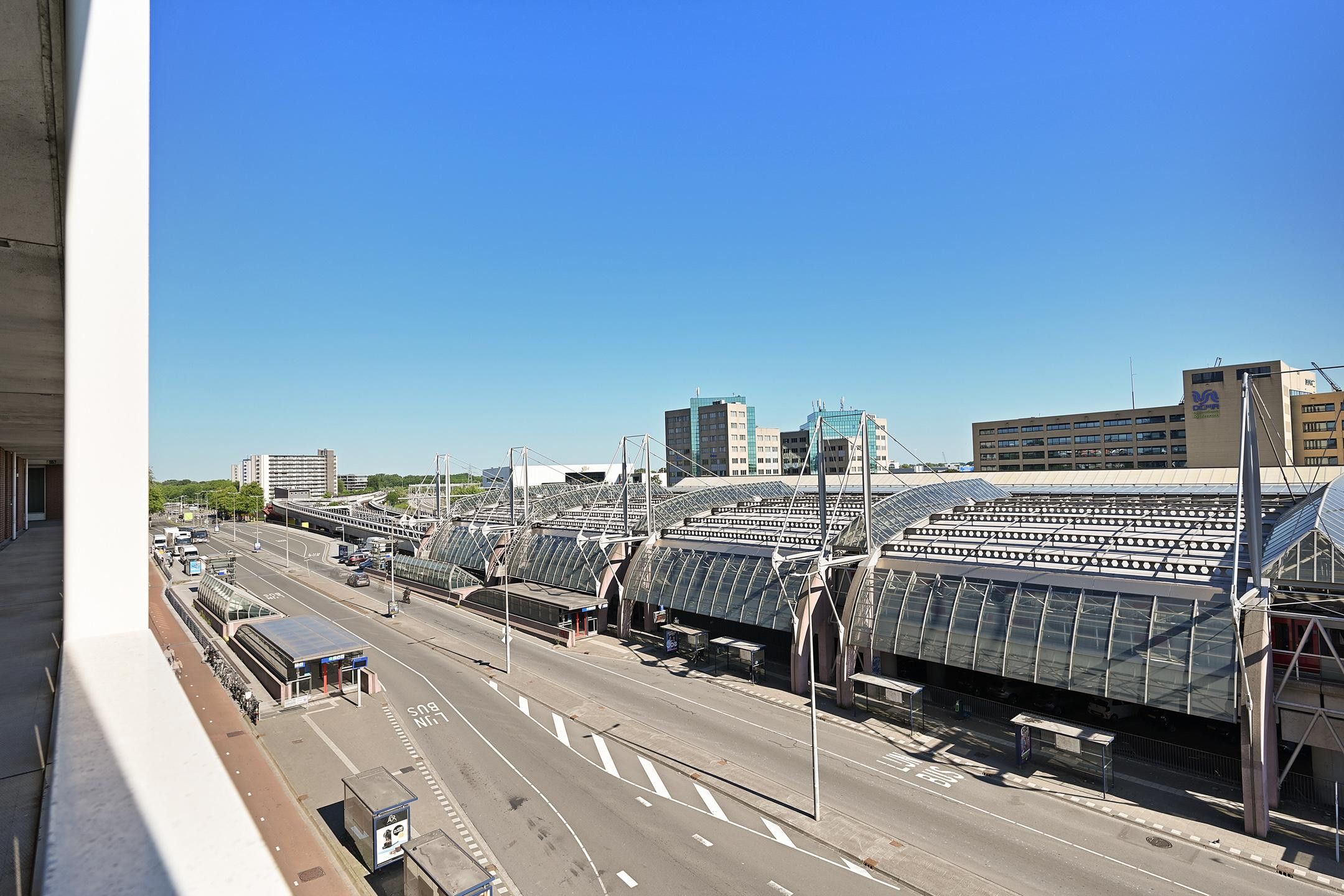 Foto 24 van Stationsplein 52