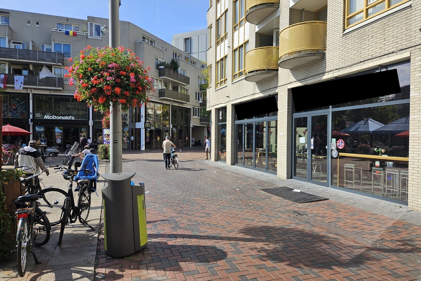Bekijk foto 2 van Bijlmerplein 508