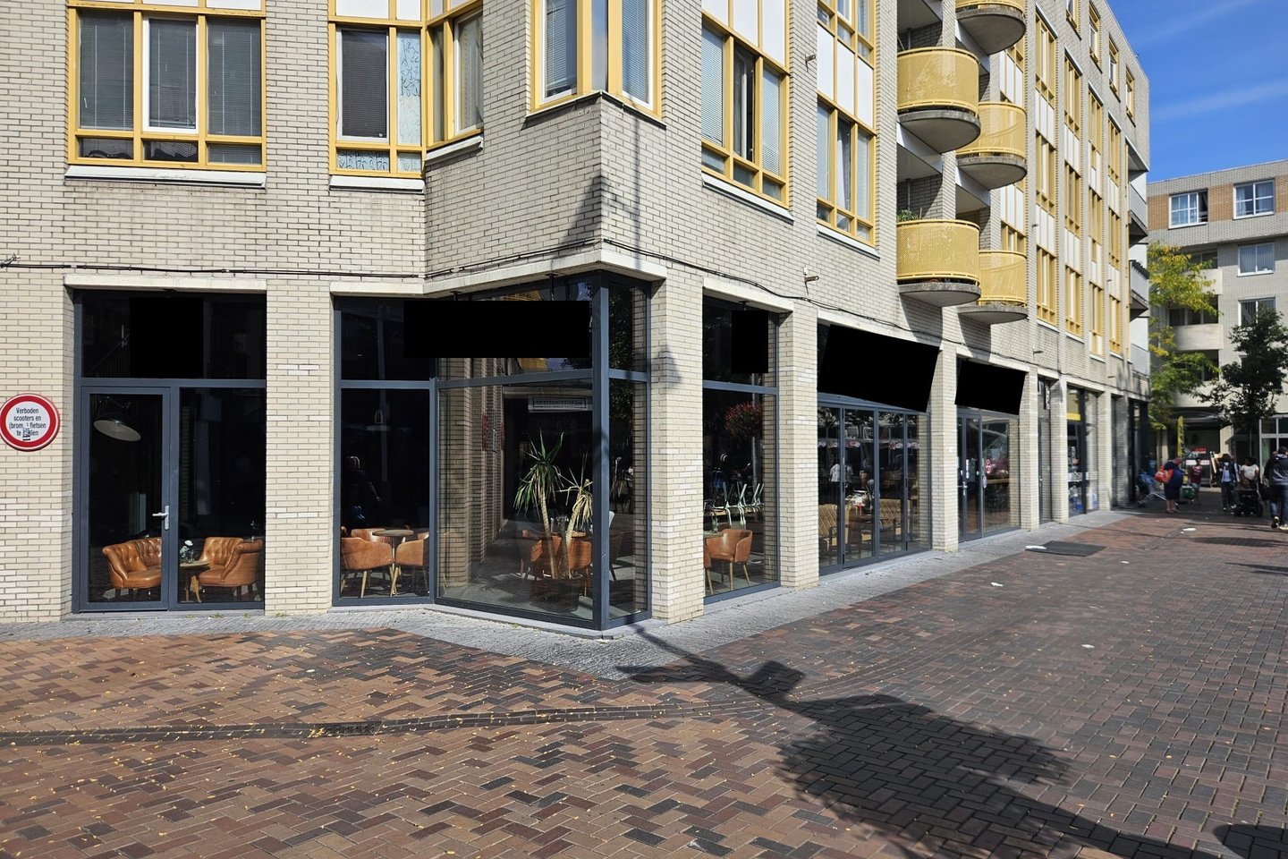 Bekijk foto 4 van Bijlmerplein 508
