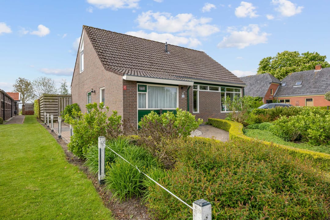 Photo 1 of Hoofdstraat 104