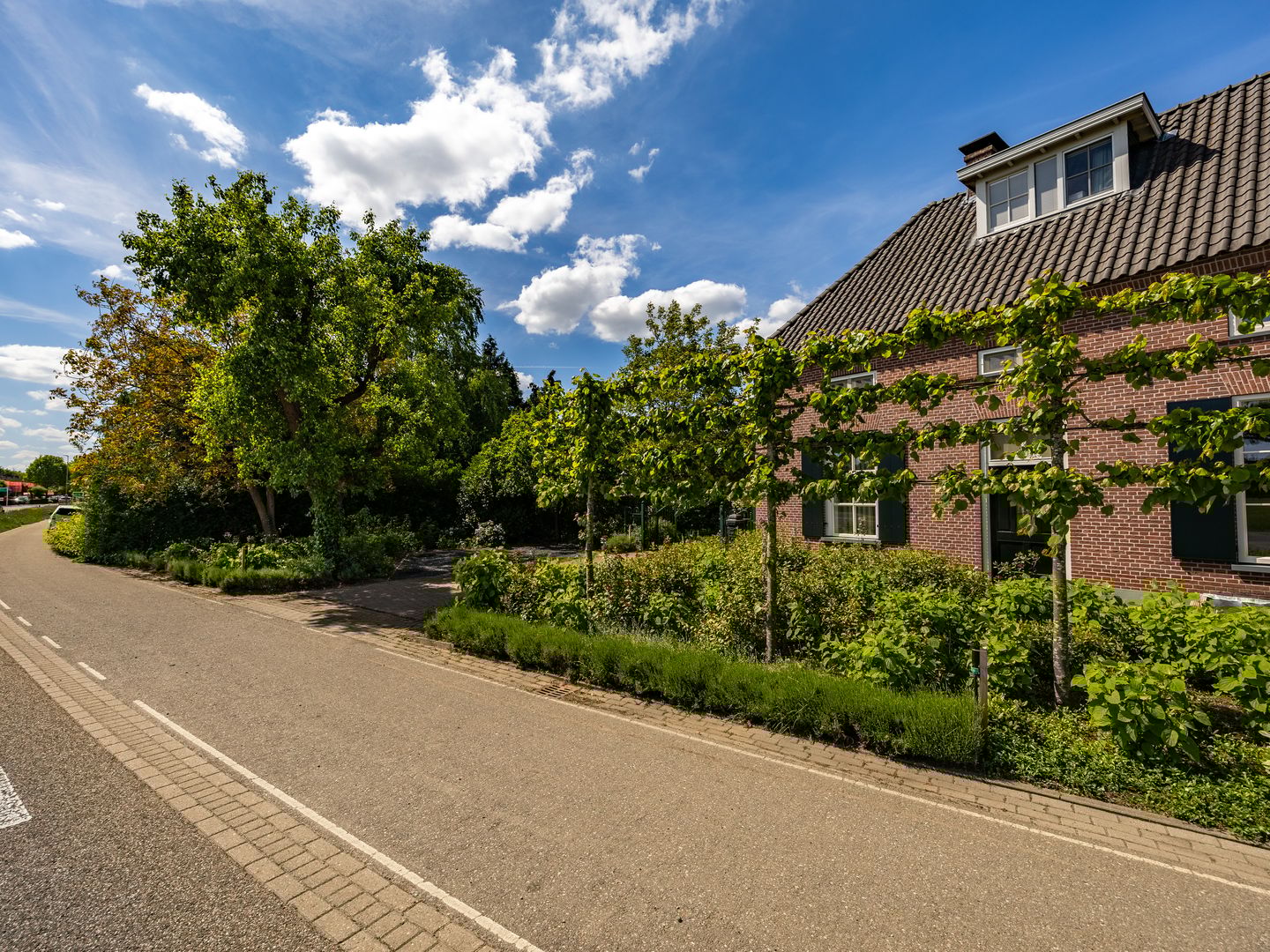 Foto 65 van Zutphen-Emmerikseweg 141-A