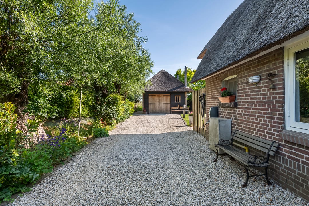 Foto 37 van Waalbandijk 120-A