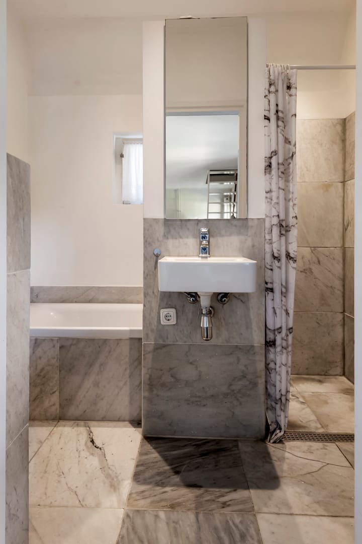 Foto 47 van Waalbandijk 120-A