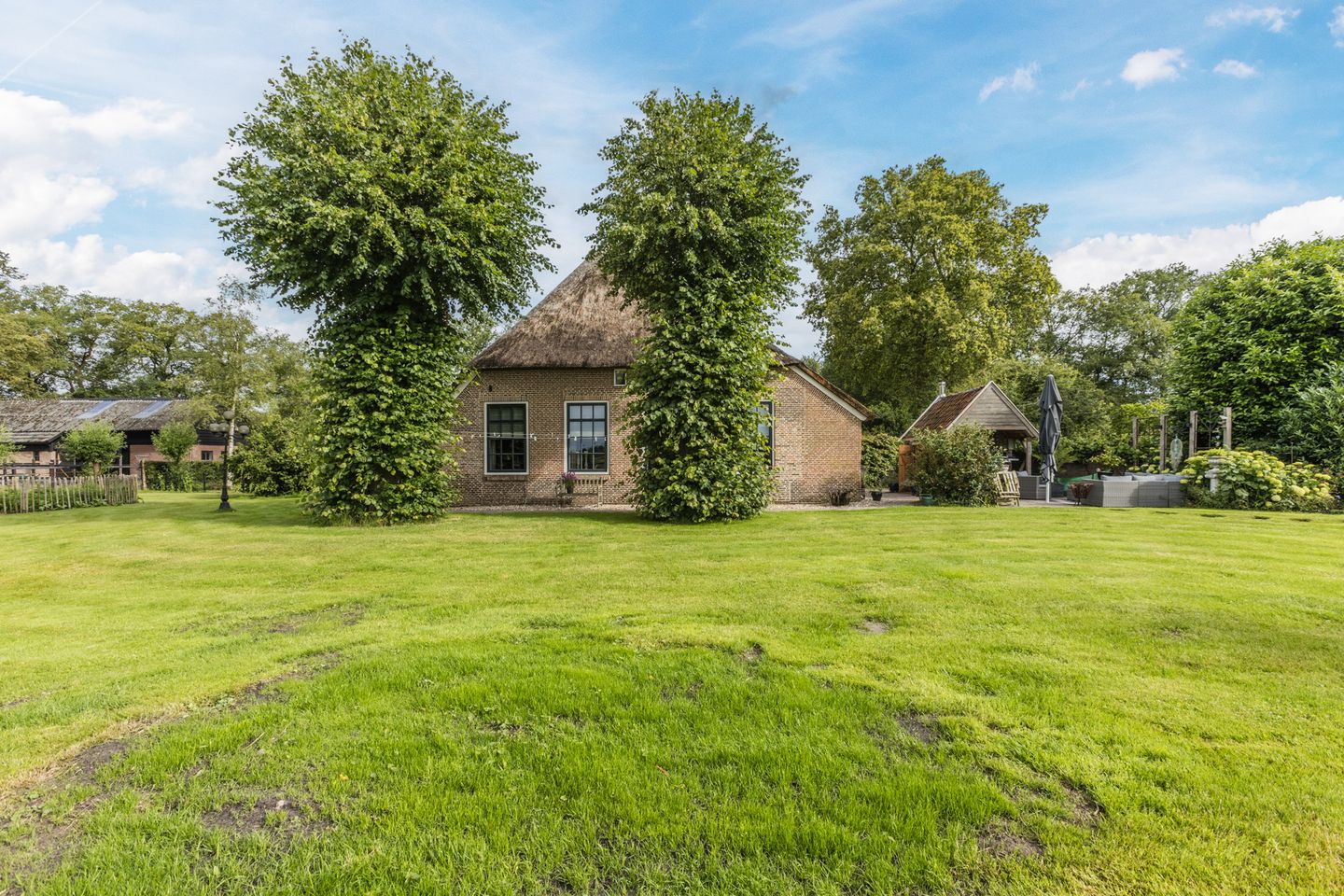 Photo 1 of Oshaarseweg 43