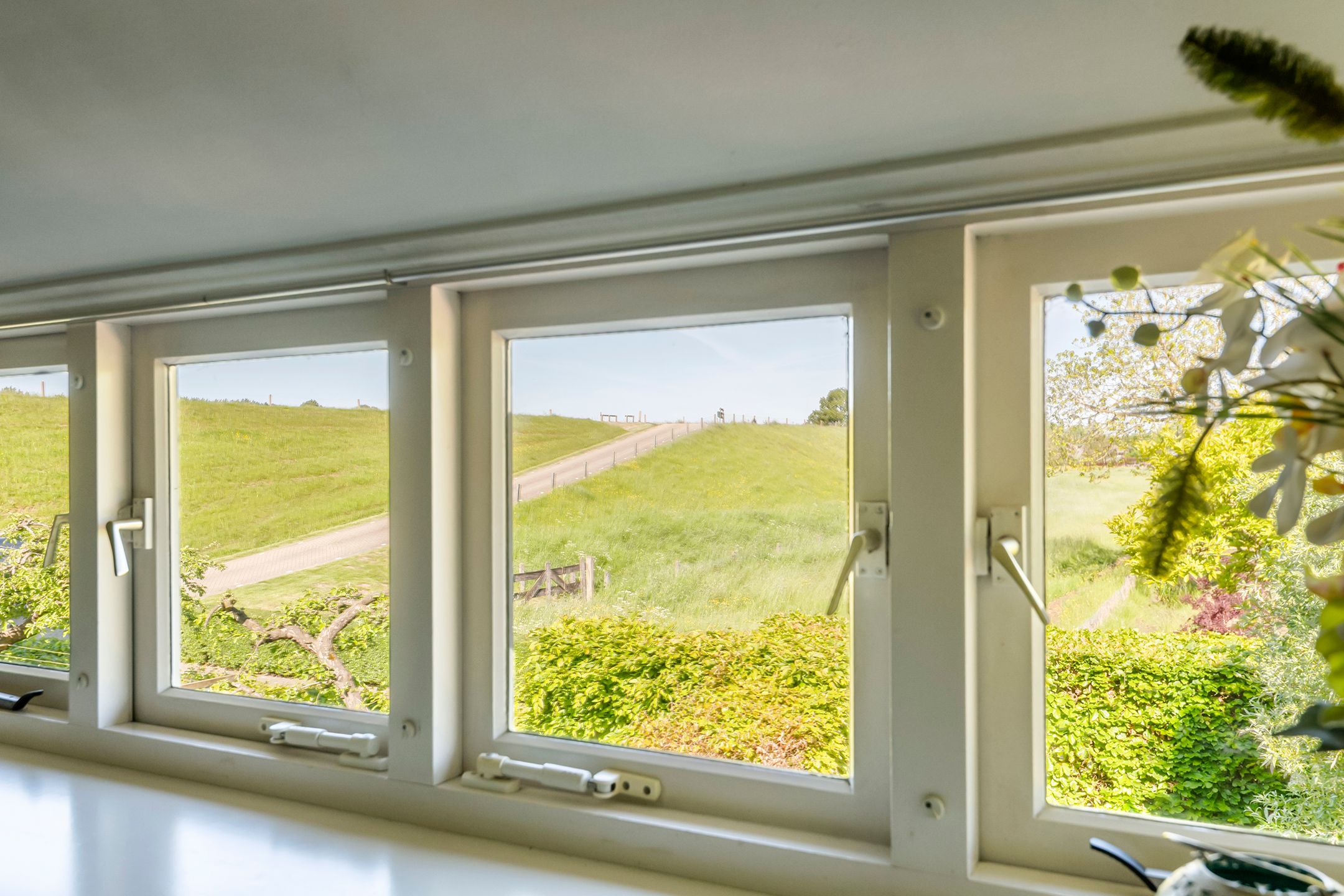 Foto 60 van Waalbandijk 120-A