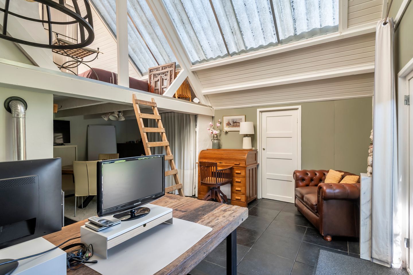 Foto 70 van Waalbandijk 120-A