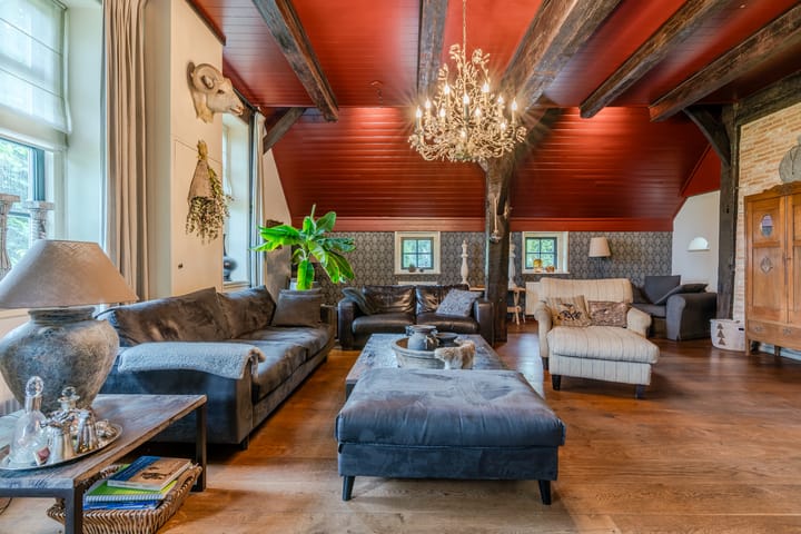 Photo 13 of Oshaarseweg 43