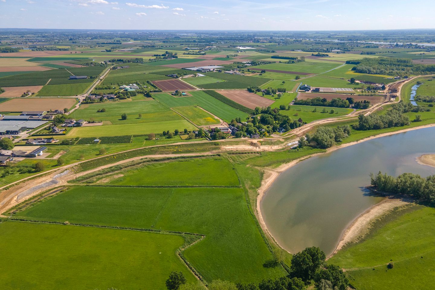 Foto 89 van Waalbandijk 120-A