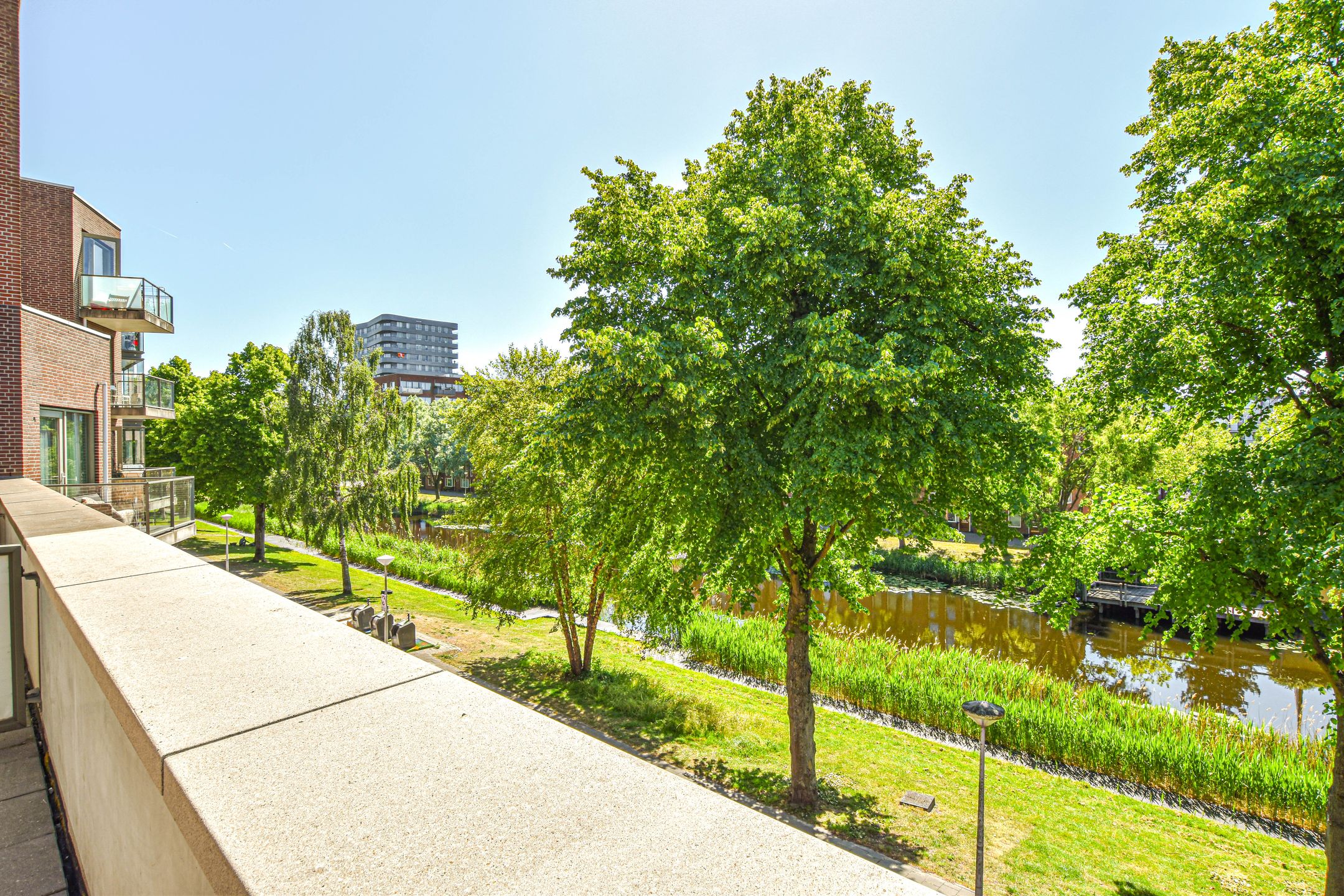 Foto 36 van Albardagracht 80