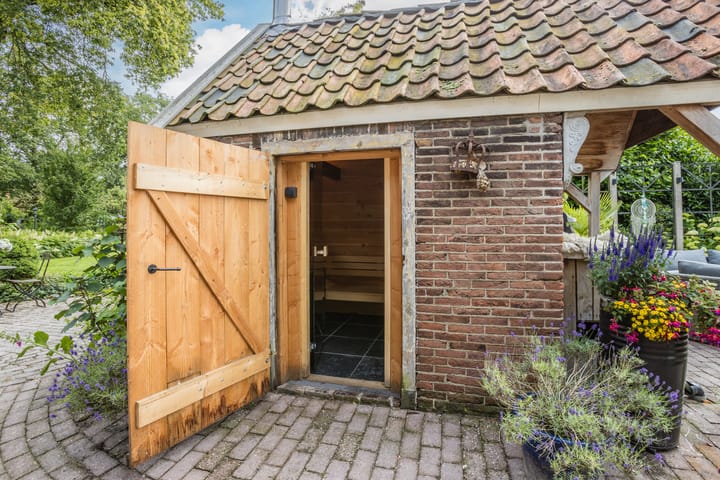 Photo 45 of Oshaarseweg 43