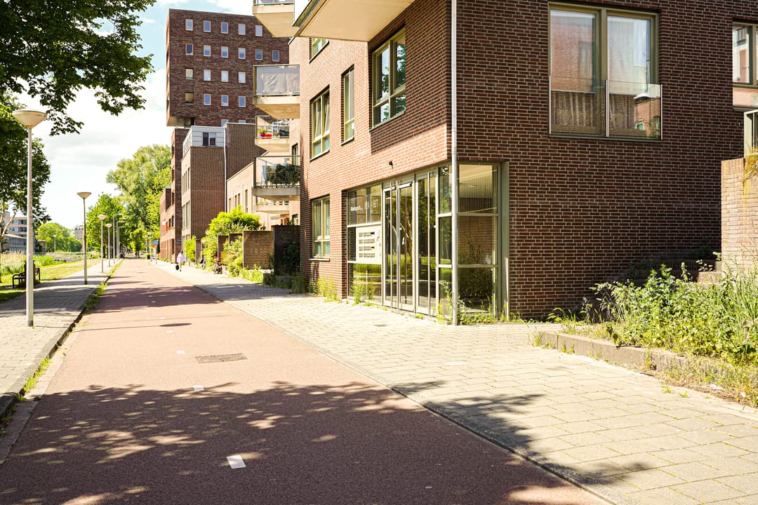 Foto 41 van Albardagracht 80