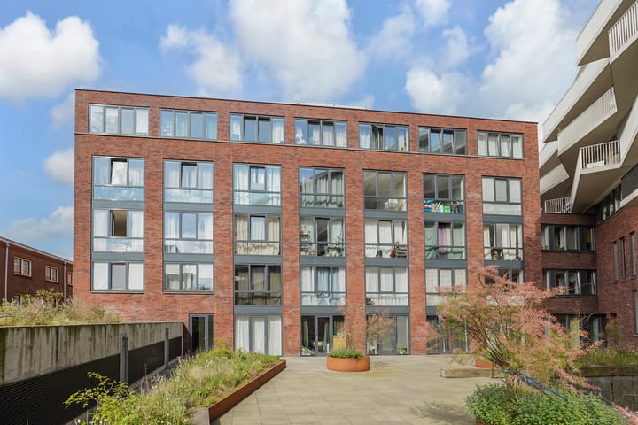 Foto 33 van Treilerdwarsweg 70