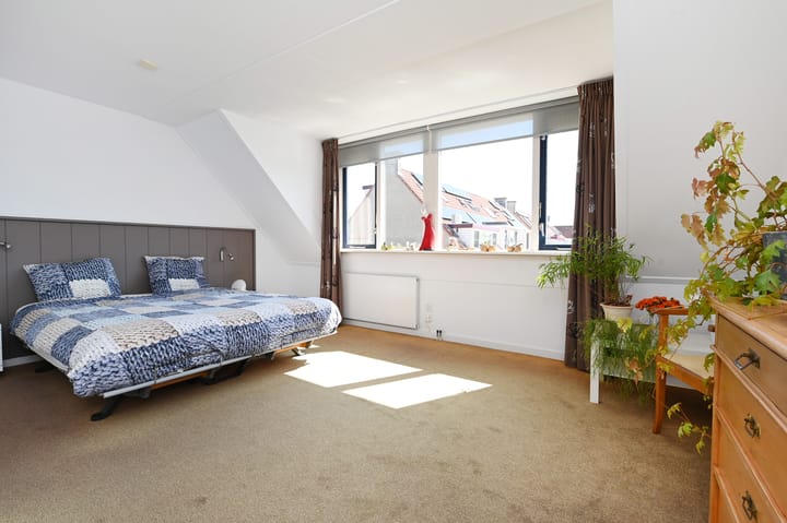 Foto 28 van Ranonkelweg 37