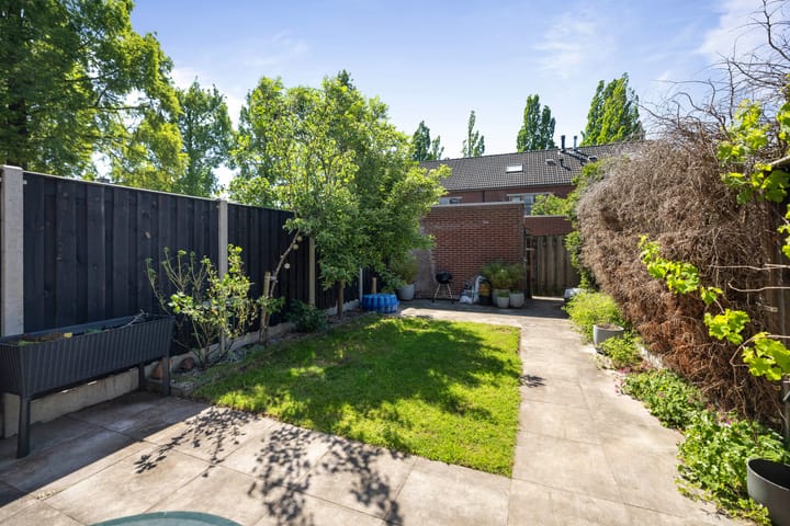 Foto 2 van Melchior van Brielstraat 8