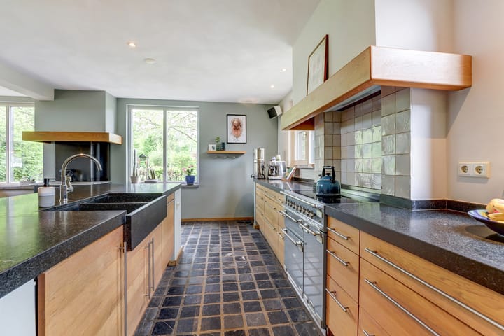 Photo 2 of Slenkenweg 12