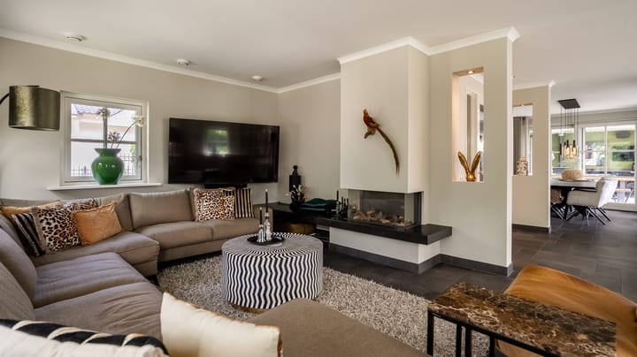 Photo 5 of Van der Waalslaan 49