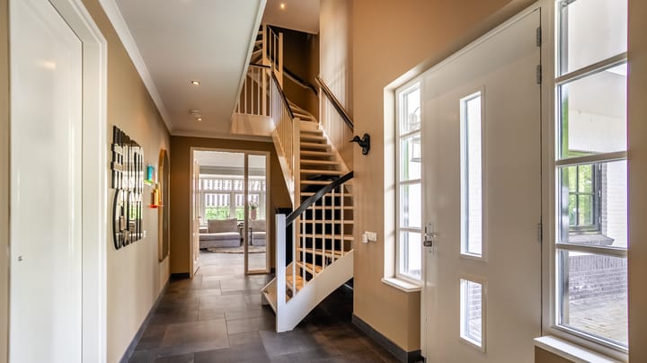 Photo 20 of Van der Waalslaan 49