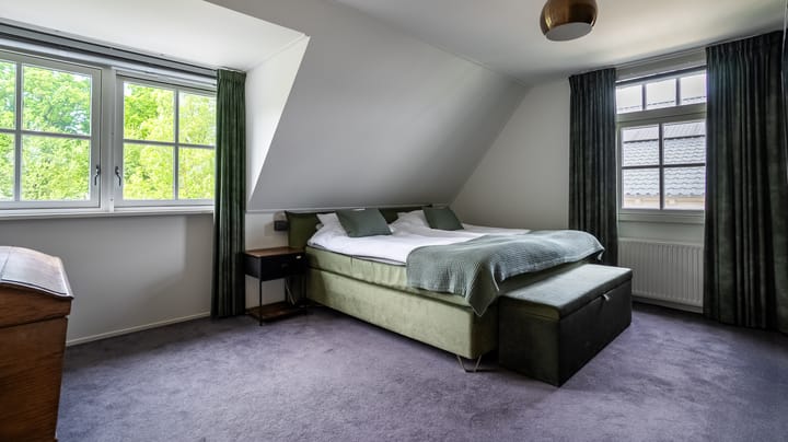 Photo 27 of Van der Waalslaan 49