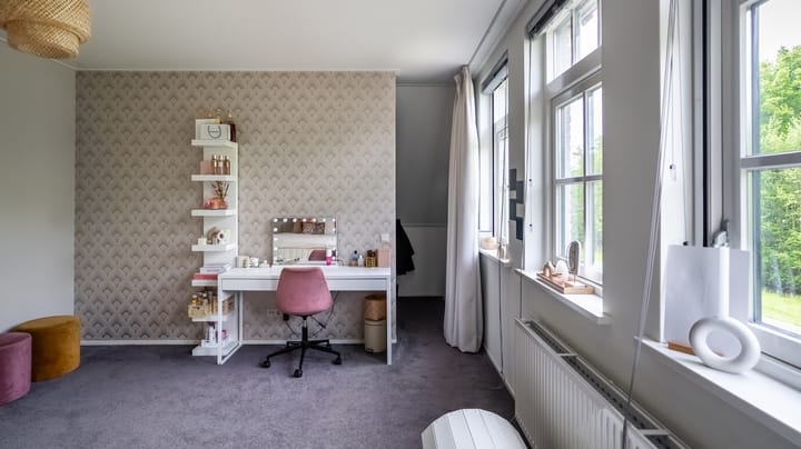 Photo 31 of Van der Waalslaan 49