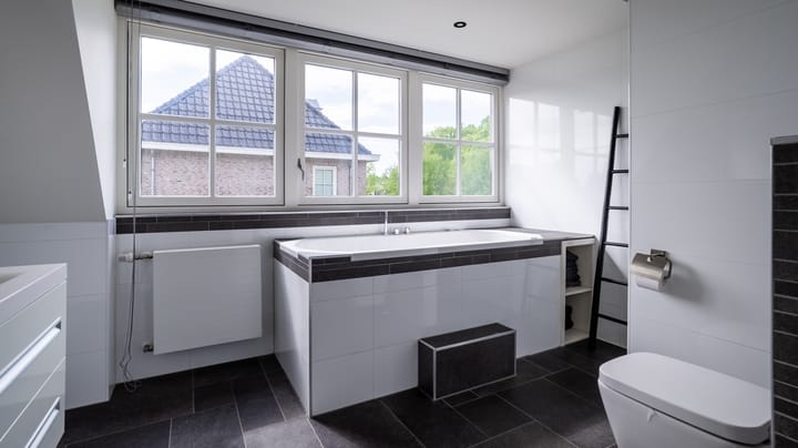 Photo 33 of Van der Waalslaan 49