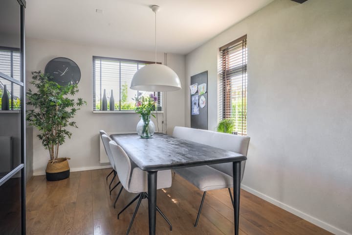 Foto 11 van Schorpioen 4