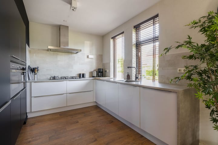 Foto 14 van Schorpioen 4