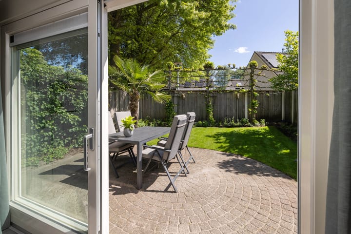 Photo 15 of Else Mauhsstraat 17