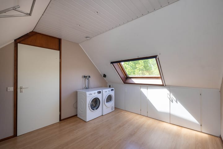 Photo 24 of Else Mauhsstraat 17