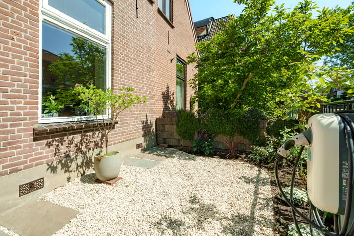 Foto 5 van August Faliseweg 5