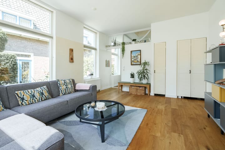 Foto 8 van August Faliseweg 5