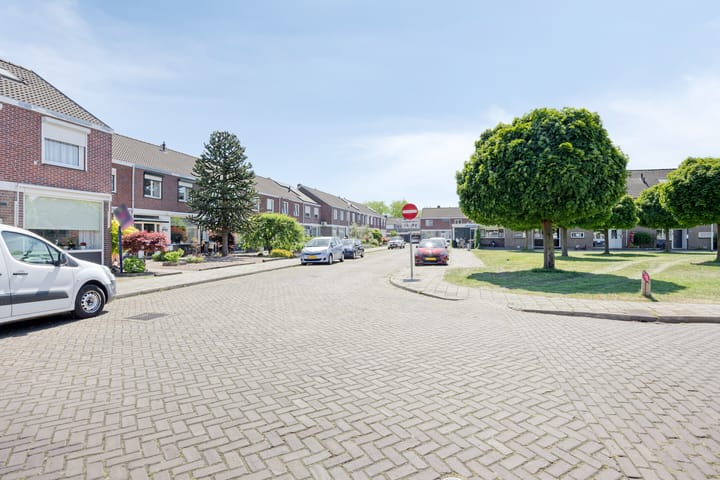 Foto 35 van Jan Voermanstraat 29