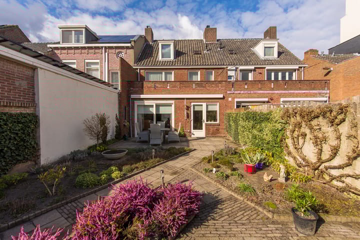 Foto 5 van Veldhovenring 72