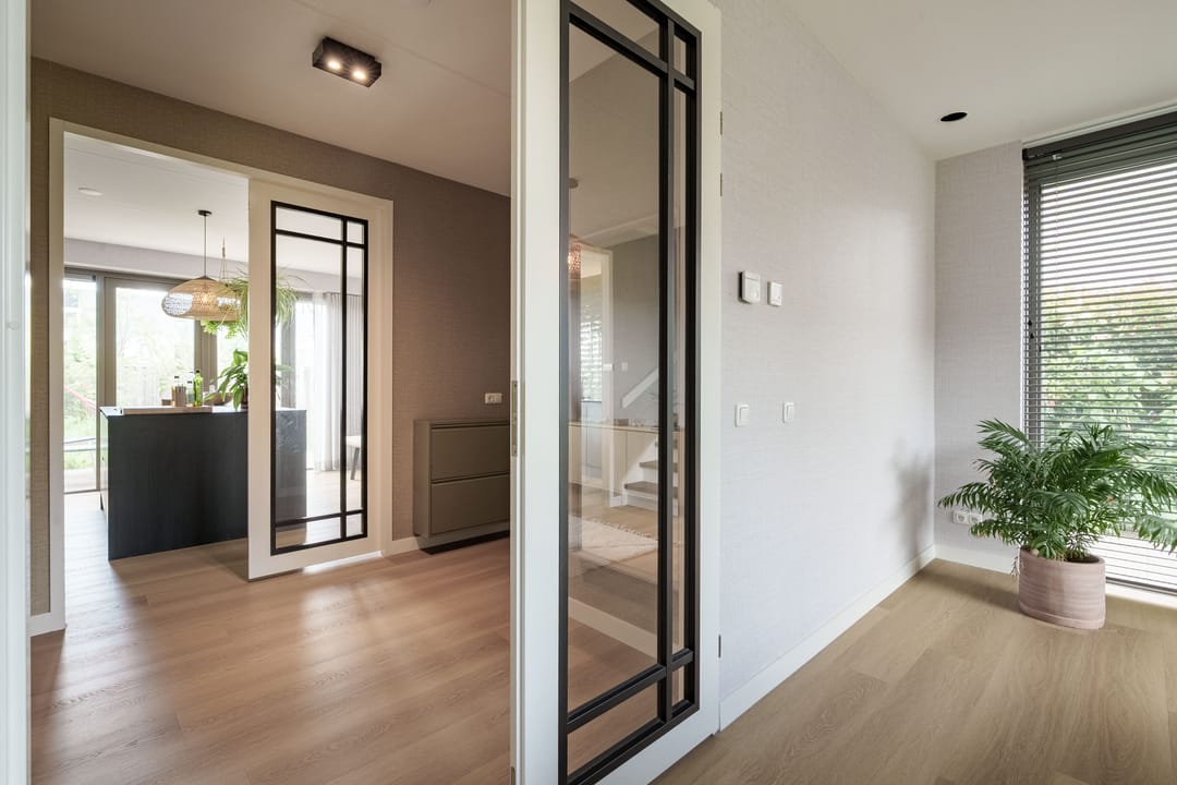 Photo 7 of Prof. Visserlaan 19