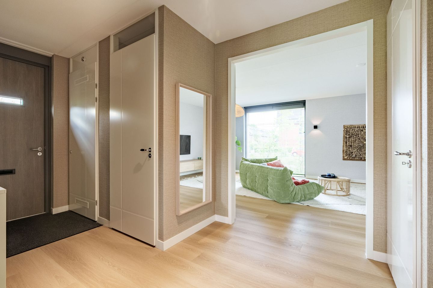 Photo 14 of Prof. Visserlaan 19