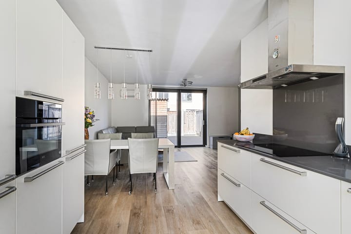 Foto 14 van Albertus de Voogtstraat 12