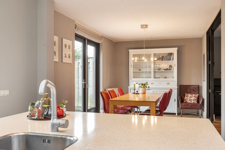 Photo 16 of Henk Lammstraat 10