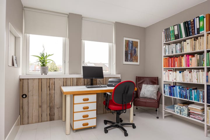 Photo 18 of Henk Lammstraat 10