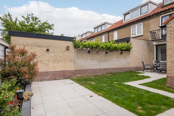 Foto 20 van Cornelis M.J.M. Burgerlaan 9