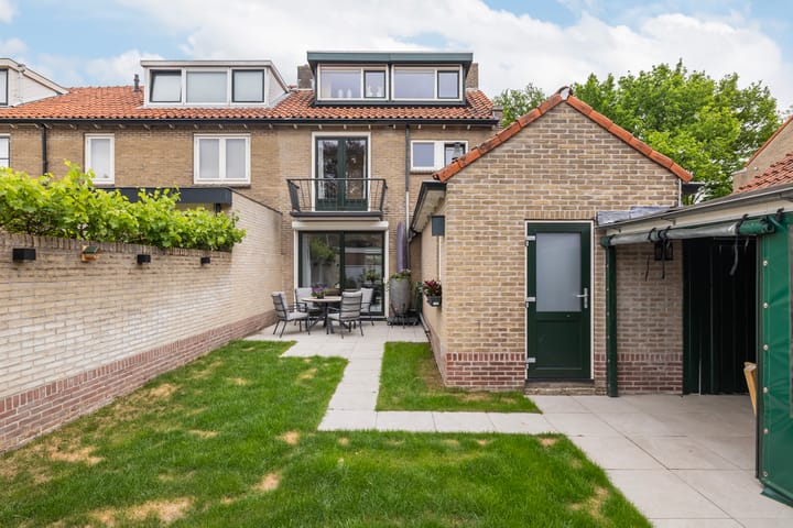 Foto 21 van Cornelis M.J.M. Burgerlaan 9